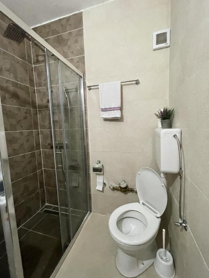 Apartment Vrbisao Cetinje Bagian luar foto